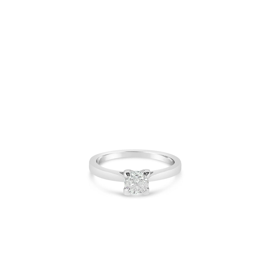 white-gold-solitaire-Diamond-Ring-Engagement-Ring-for-her-Maree-London-designer