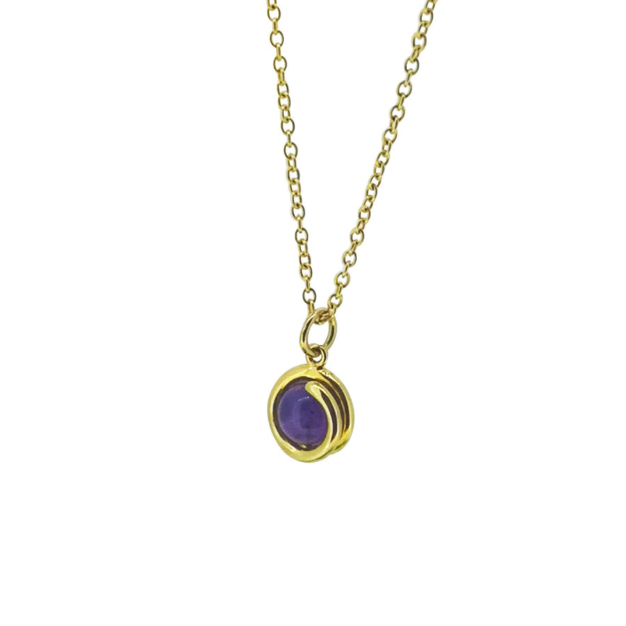 Gold-Amethyst-Delicate-Pendant-Necklace-SYGPAM-6mm-round-amethyst-set-in-simple-setting-Maree London-Jewellery-Side-View