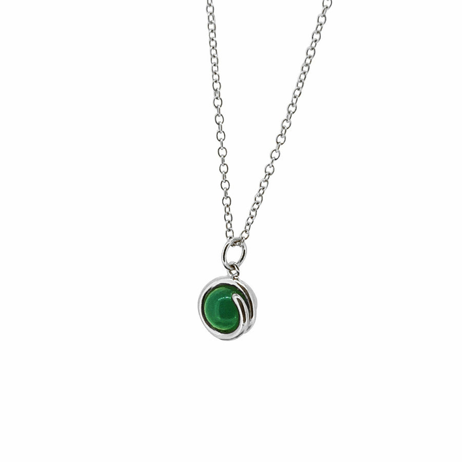 Green-Agate-Delicate-Sterling-Silver-Pendant-Necklace-SSPGA-6mm-round-Green Agate-set-in-simple-setting-Maree London-Jewellery-Side-View-Stunning-stone-collection