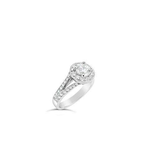Platinum-Holo-Diamond-Ring-Engagement-Ring-for-her-Maree-London-designer