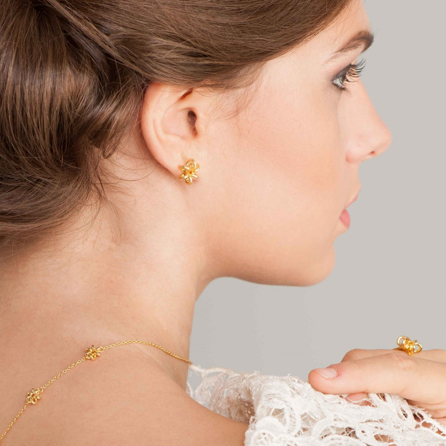 Yellow-Gold-Daffodil-Flower-Stud-Earring-Delicate-Design-DFYGSE-for-women-Gifts-for-her-Maree-London-Jewellery-British-Designer-Model-Image